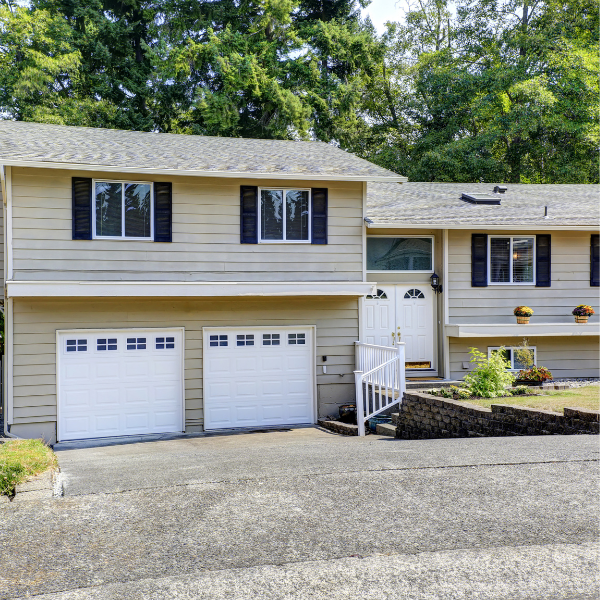 Frontenac Windows and Siding